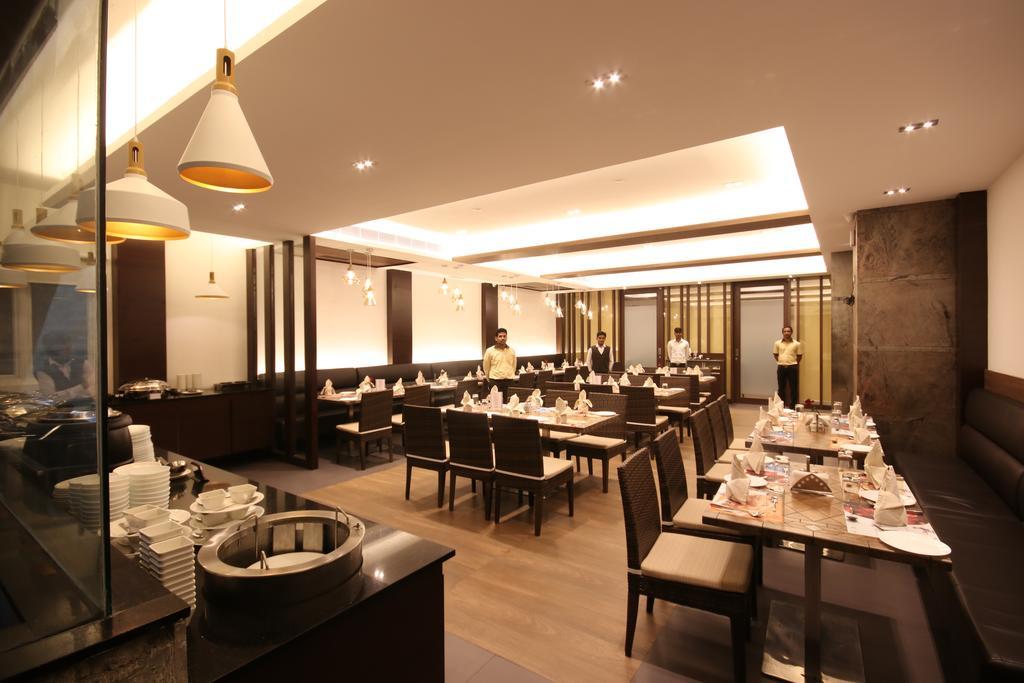 Khanna Fiesta Vellore Bagian luar foto