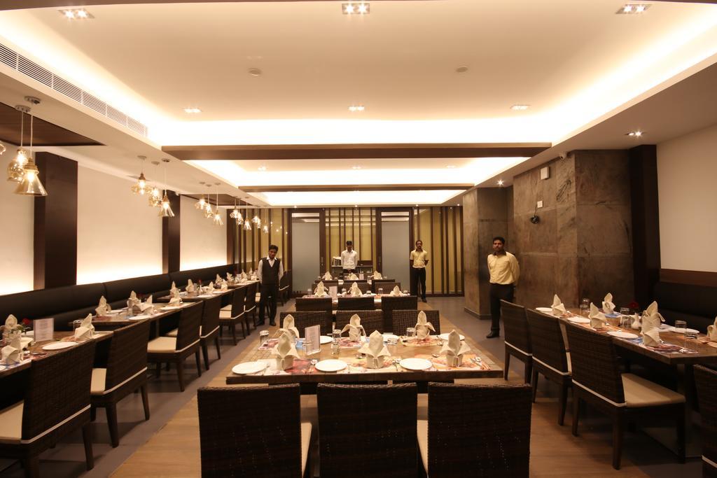 Khanna Fiesta Vellore Bagian luar foto