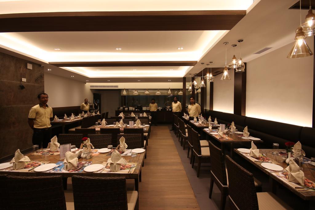 Khanna Fiesta Vellore Bagian luar foto